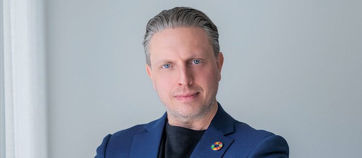 Peter Kjäll webb.jpg