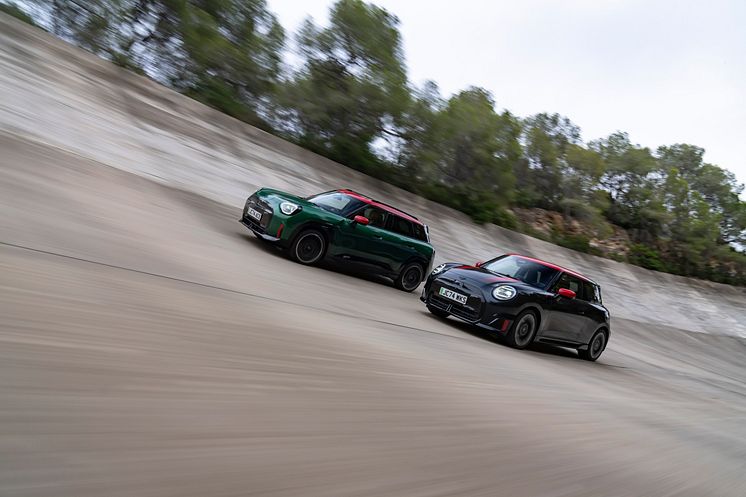 P90571714_lowRes_the-mini-john-cooper.jpg