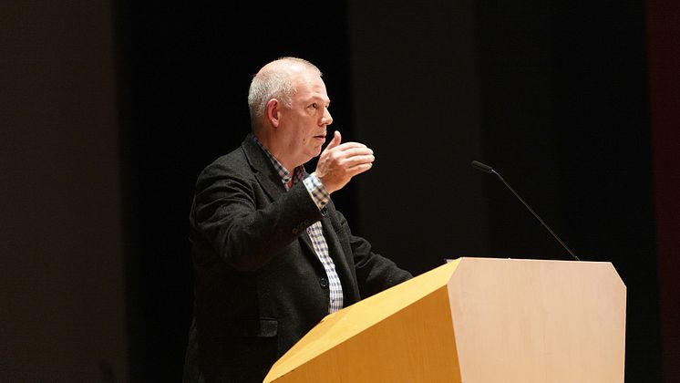 Erik Baars Portraet_Xue Li.jpg