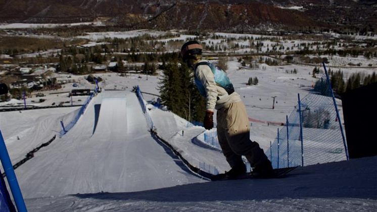 250202-Novalie-Engholm-vc-Aspen-800x450-foto-Niklas-Mattsson-SSF.jpg