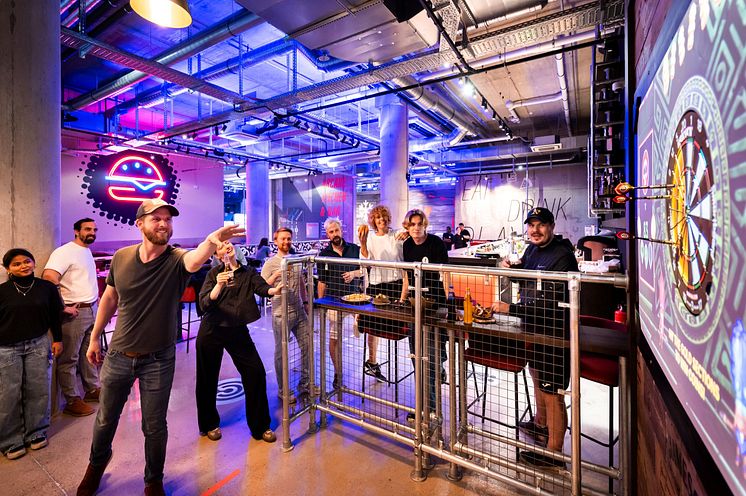 Electric_Social_Augmented Darts (c) Electric Social_Benjamin Pritzkuleit_web.jpg