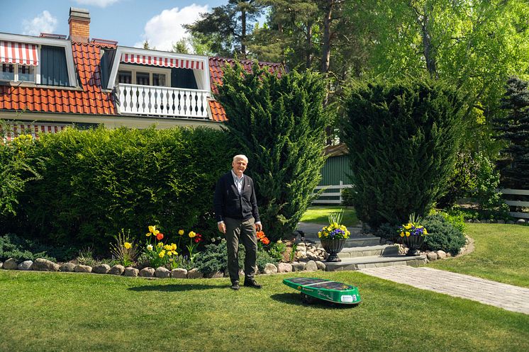 Ingemar Carlsson.Solar Mower.jpg