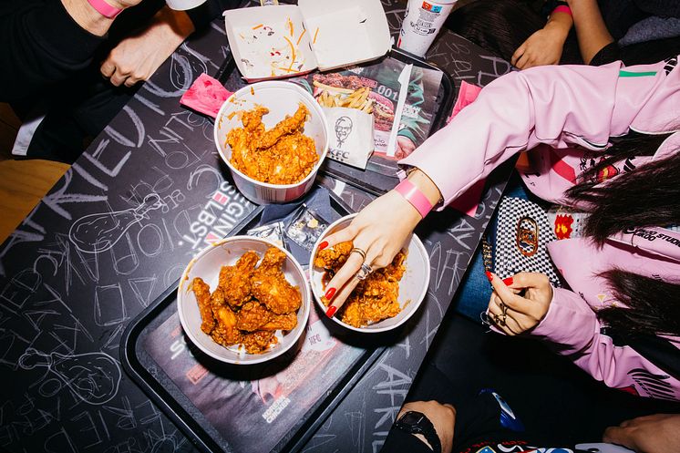 KFC x Squid Game Pre Tasting © KFC Deutschland  1.jpg