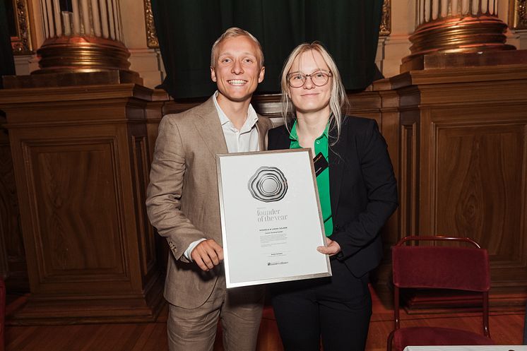 Lukas & Mikaela Julher, Silver Winners Young Founder of the Year.jpg