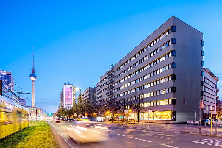 170315_Karl-Liebknecht-Str_illuminated.jpg