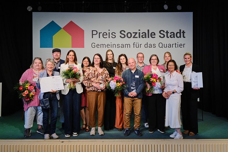 Gruppenbild_alle_Preisträger_2025.jpg