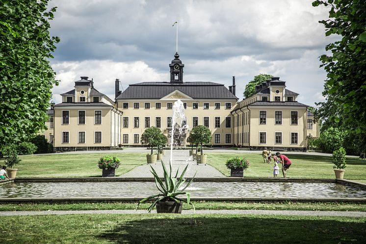 Ulriksdals-slott-foto-Raphael-Stecksen-Kungligaslotten.jpg