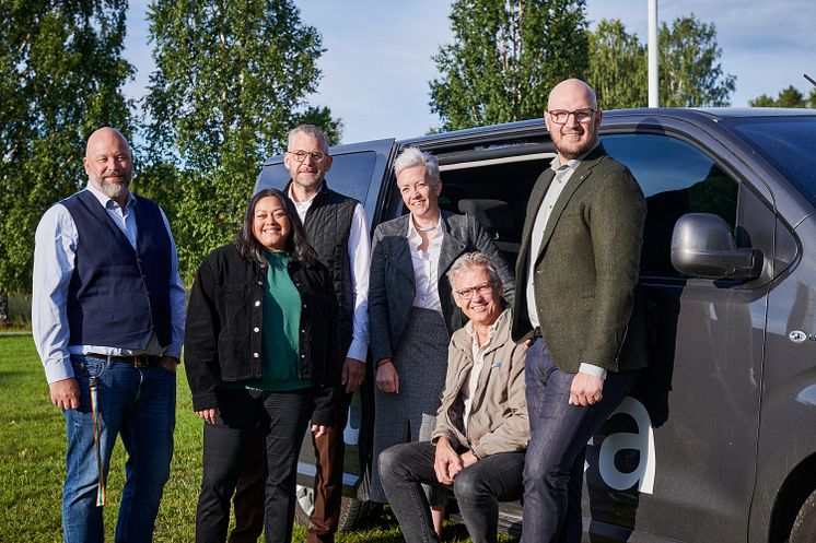 Patric Lundström, Hannah Degerman, Mikael Salomonsson, Sara Holm, Simon Dahlberg och Anton Li Nilsson. Fotograf: Maria Fäldt.