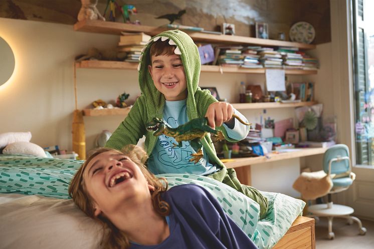 Freies Spiel_Freier Spielspaß mit Dinos (c) schleich