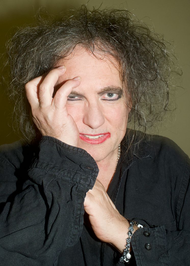 ROBERT SMITH Credit Sam Rockman.jpg