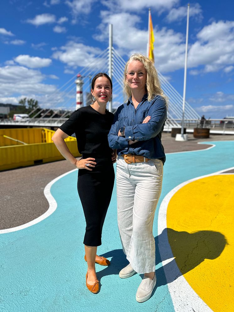 Almedalen Anna Haraldsson Jensen och Sofia Lagerblad.jpg