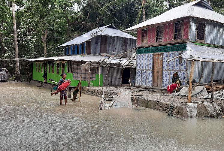 CH1553749_Flood waters after Cyclonic Storm Yaas in Barguna district, Bangladesh_B (1).jpg