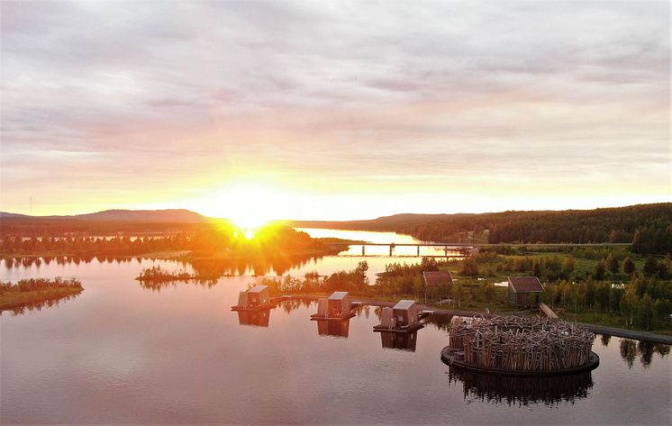 Arctic Bath under the golden midnight sun