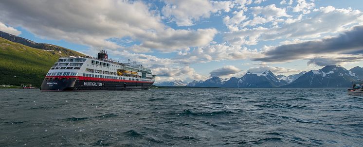 MS_Midnatsol_Norway_HGR_167960_Photo_Knut_Jenssen.jpg