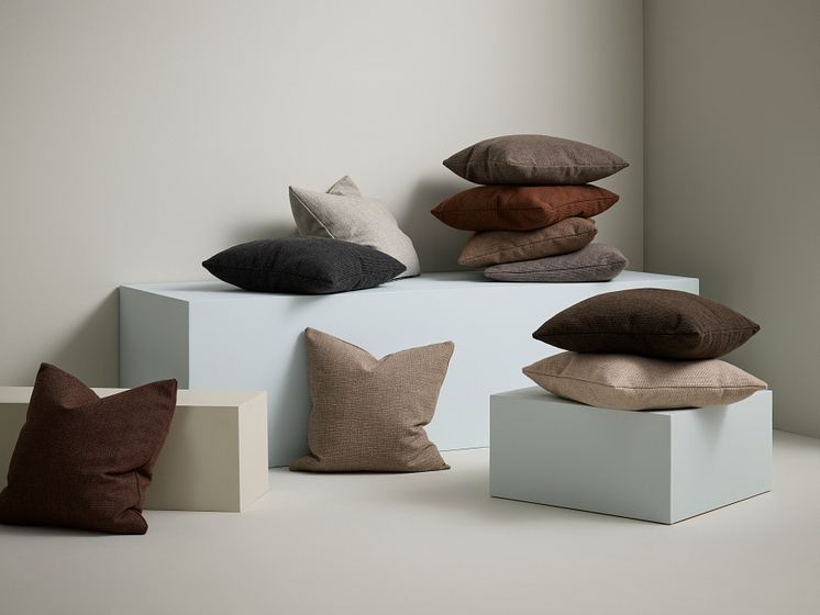 Pillows_Holly_Abelia_2.jpg