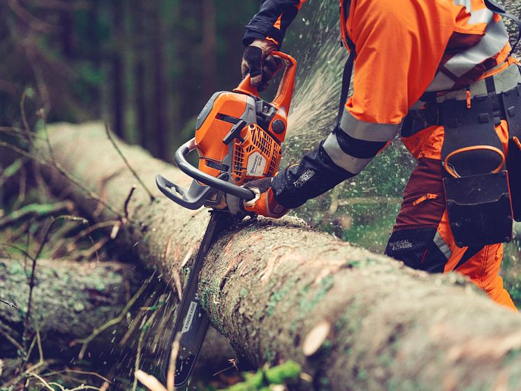 Husqvarna 564 XP_press picture 3.jpg