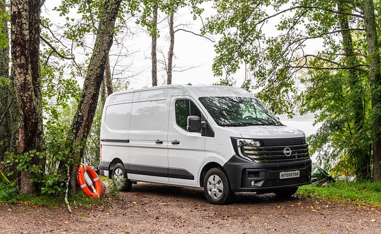 Nissan_Interstar Sauna_1.JPG