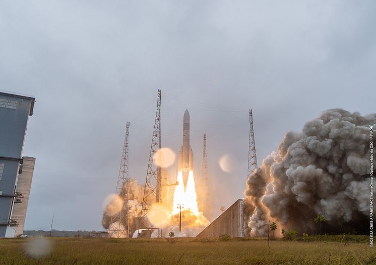Ariane_6_lifts_off_for_the_second_time.jpg