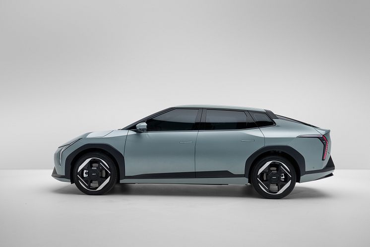 kia-ev4-fastback