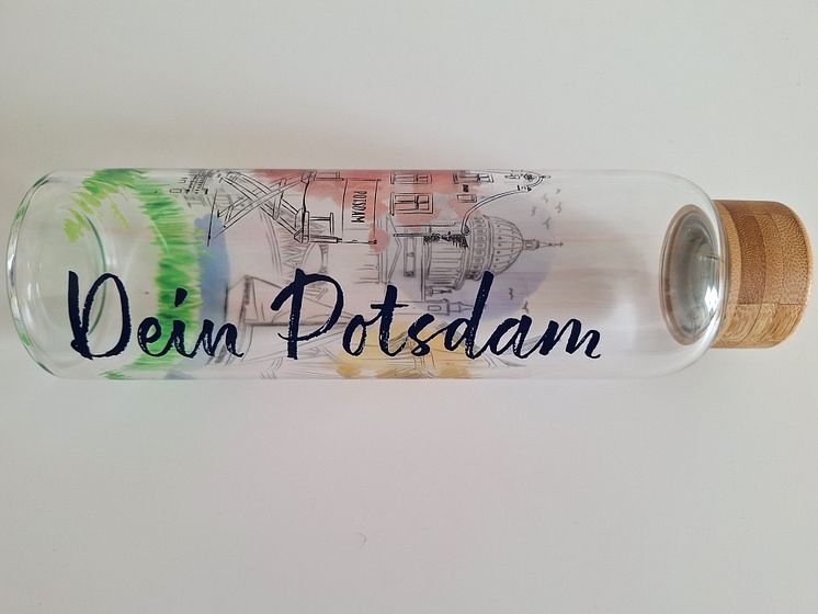 Deine Potsdam Flasche (c) PMSG Sophie Soike.jpg