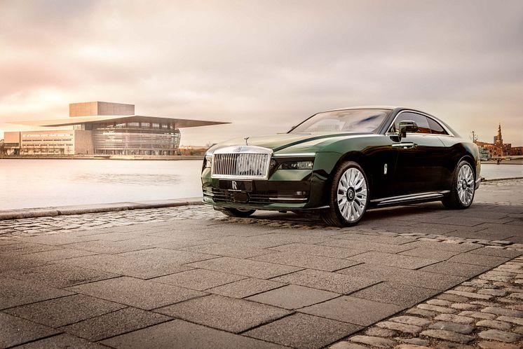 Rolls_Royce_Spectre_in_Copenhagen_1.jpg