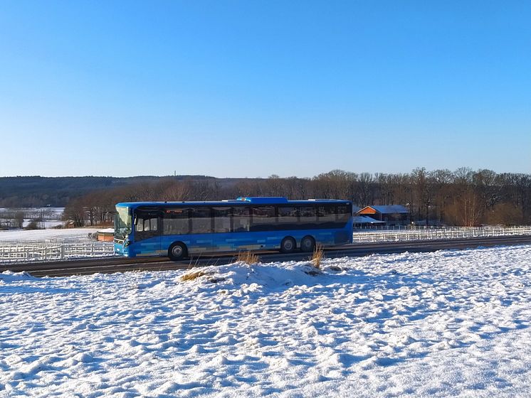Buss i snö