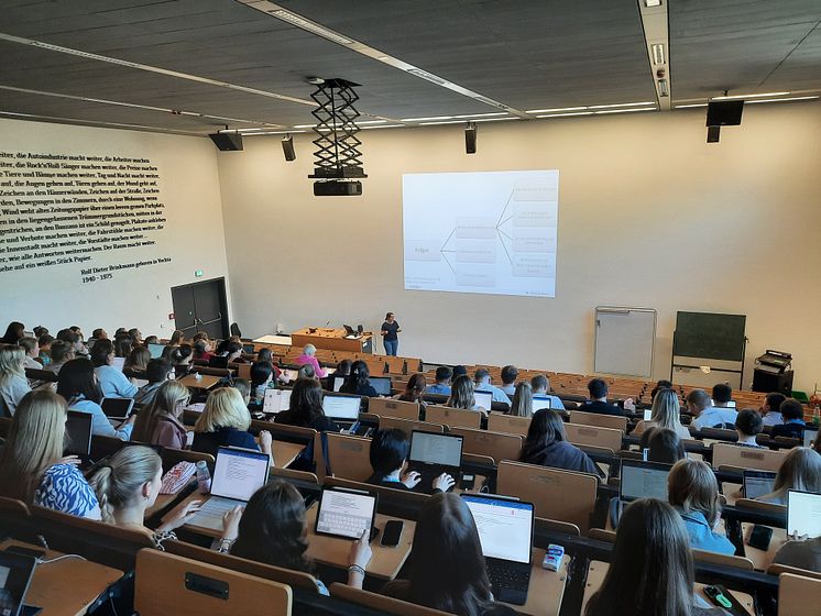 Kinder und Klimawandel: Ängste vermeiden und kreatives Potenzial wecken | Dr.in Iris Lüschen spricht über Möglichkeiten in der Schule | Ringvorlesung des Fachs Sachunterricht an der Universität Vechta