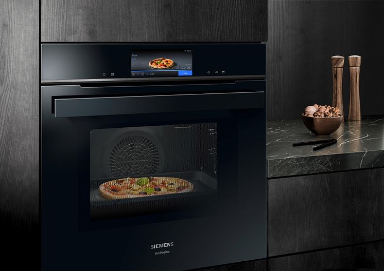 BSH_Siemens_iQ700_oven_HN978GQB1.jpg