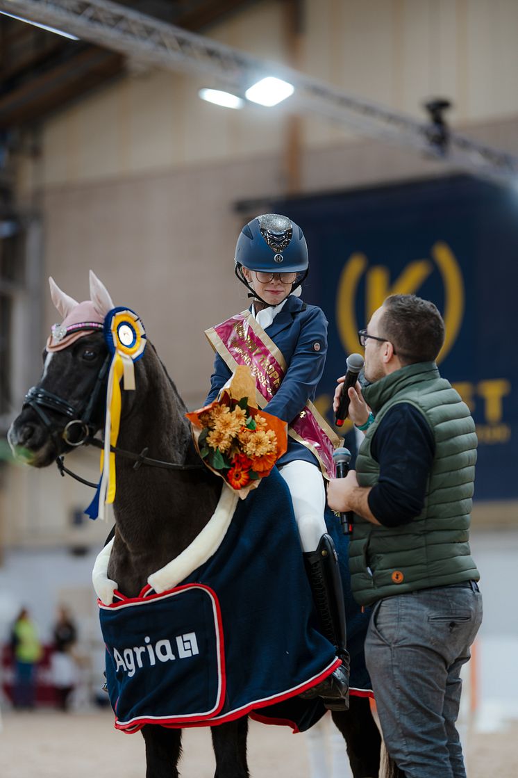 Kategori B 1. Tyra Bertilsson - Pennymore Isadora, Åkerbo Hästklubb Agria Pony Trophy