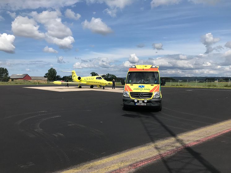 Ambulansflyg på platta W