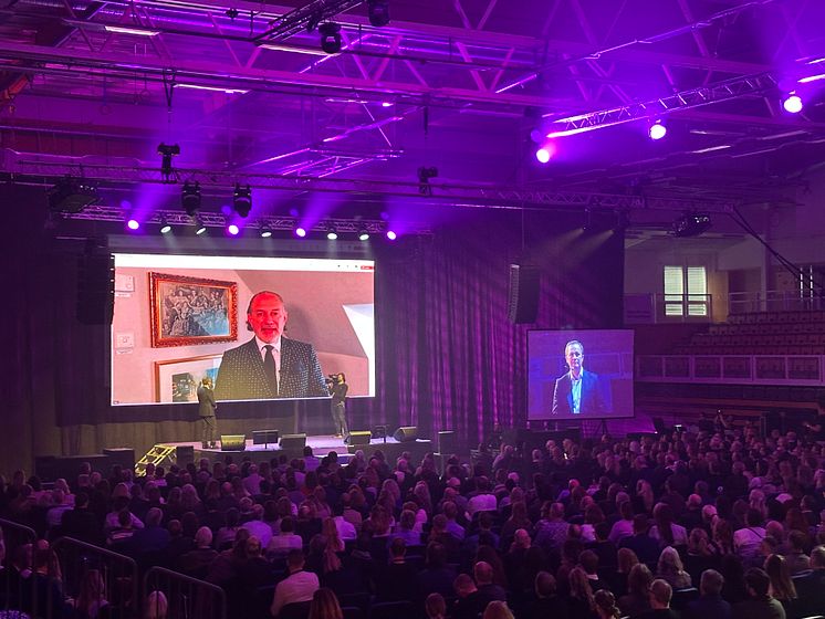 Ayad Al Saffar ägare till Åhlens talar på Näringslivsdagen 2025 i Uddevalla.jpg