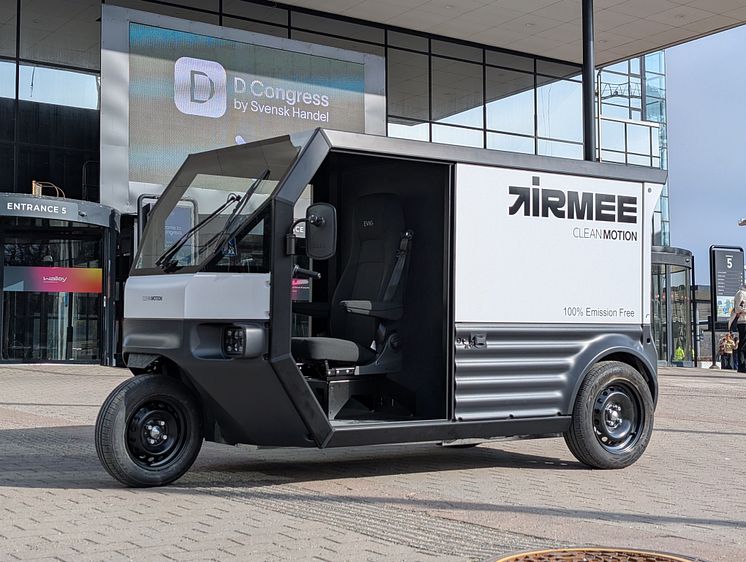 Airmee clean motion.jpg