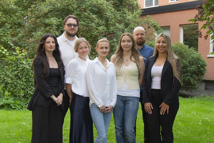 Linn Hagen, Christopher Blanck, Anna Broberg, Myrna Whitaker, Lo Elmqvist, Nils Lund, Diana Jelnean.