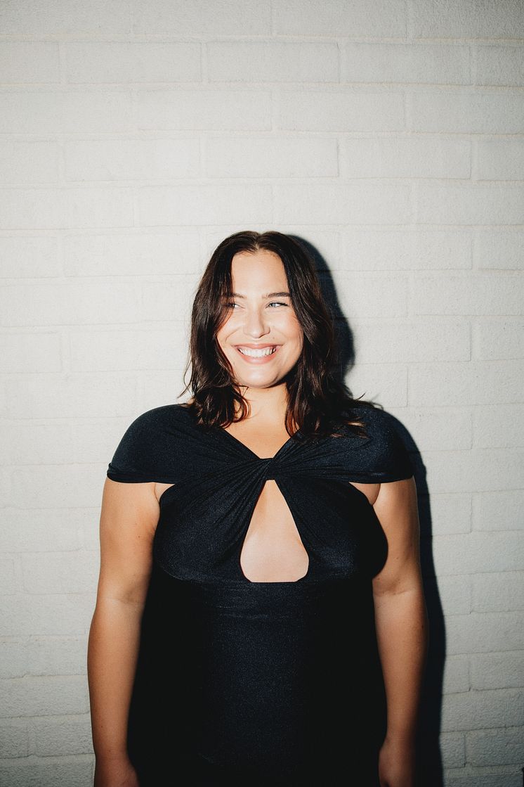 Molly Hammar.jpg