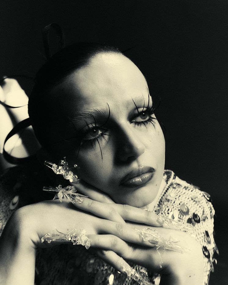 WILMA_PARASITE_1_foto_ Paul Edwards.jpg
