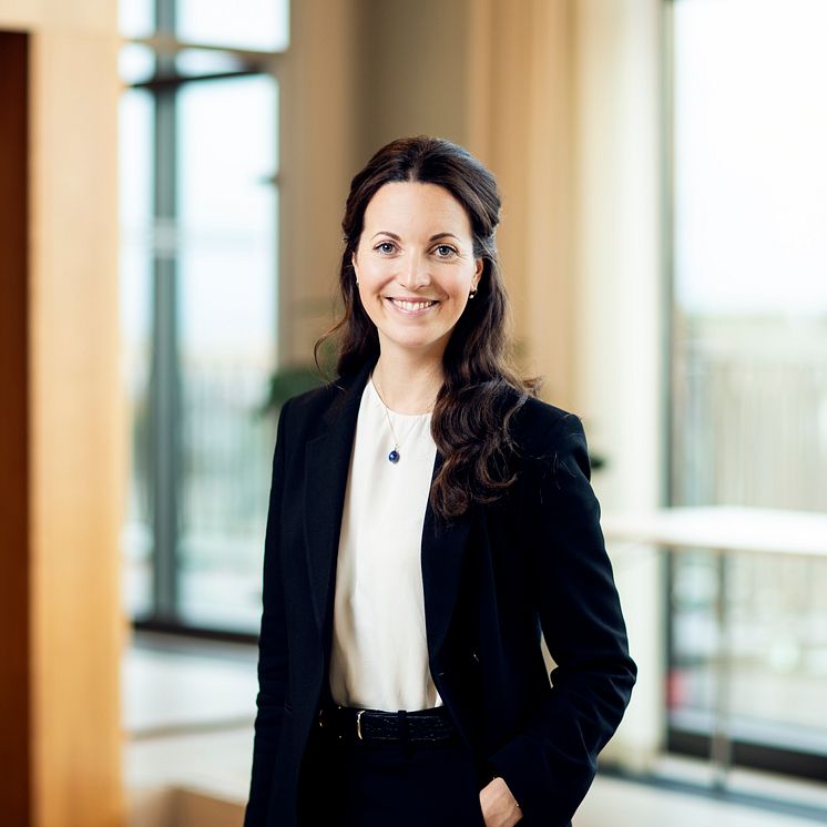 porträtt av Mathilda Hollertz, vd Stiftelsen Lantbruksforskning.
