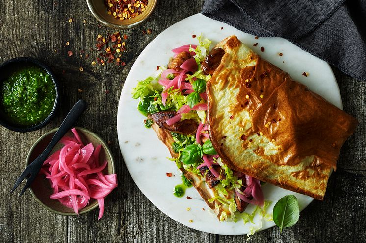 Fladbrød med hyttost.jpg