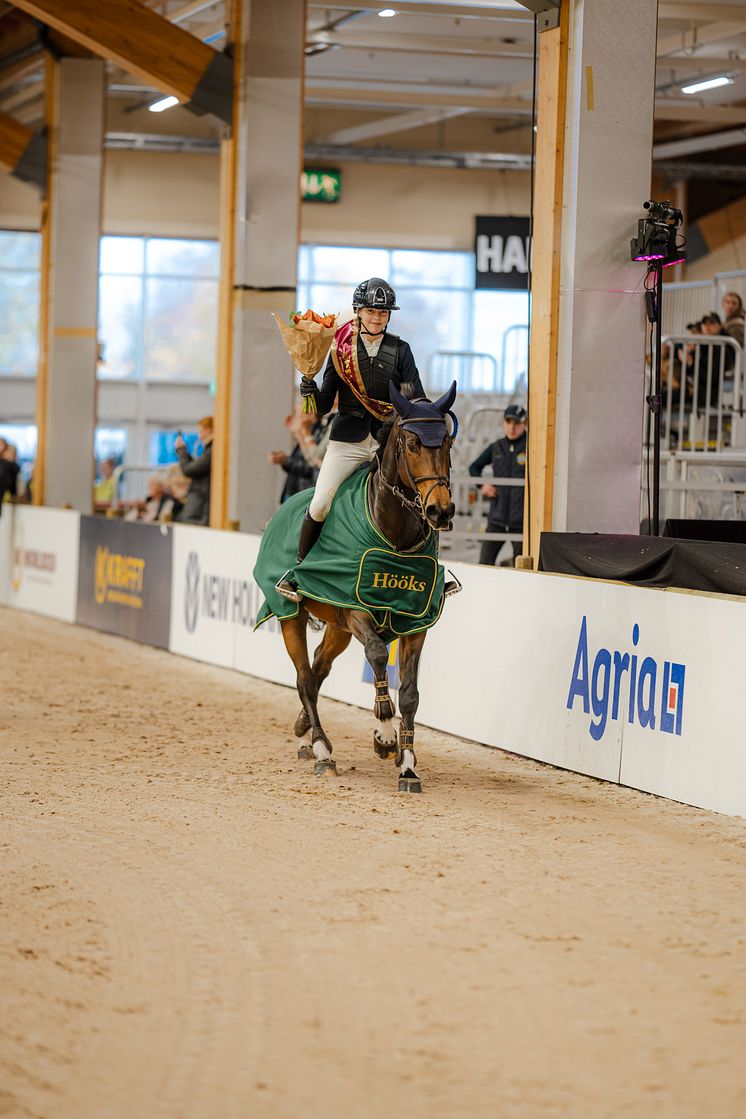 1) Valentina Jarl, Jump Club Ridsportförening – Harvey Hööks rising star gold (24).jpg