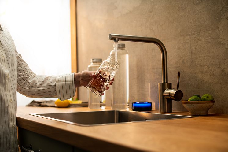 Kitchen Station tap fi;lling.jpg