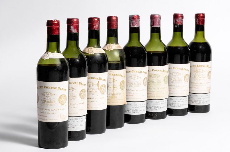 2 bts. Château Cheval Blanc, 1. Grand Cru Classé A 1947 B:C (us).  etc. Total 8 bts.jpg
