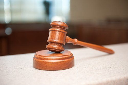 law-4617873_1920.jpg