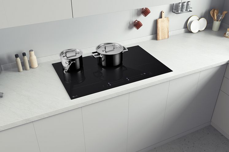 03_Induction_30_Flex+2Single_CBIZ305B_LeftSide Cookware[68].jpg