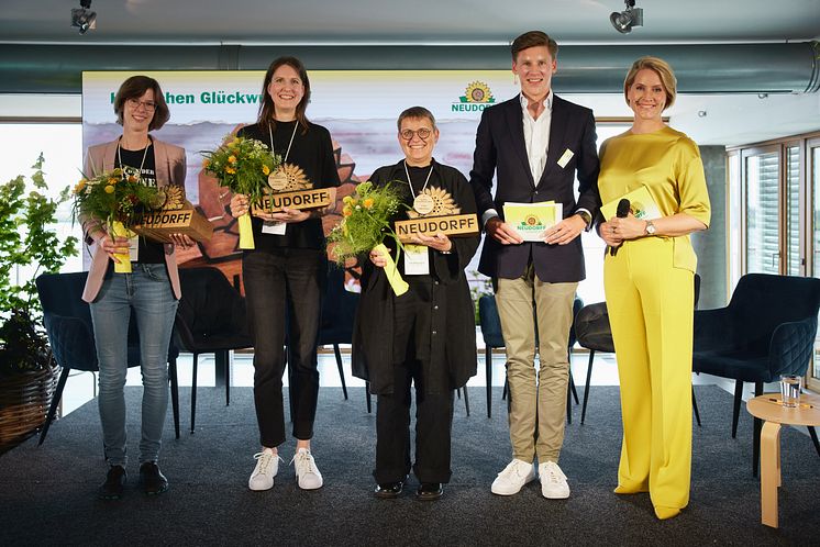 Award-Gewinnerinnen_24-06.jpg