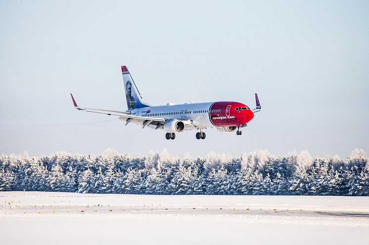 Landing winter 737-800NG