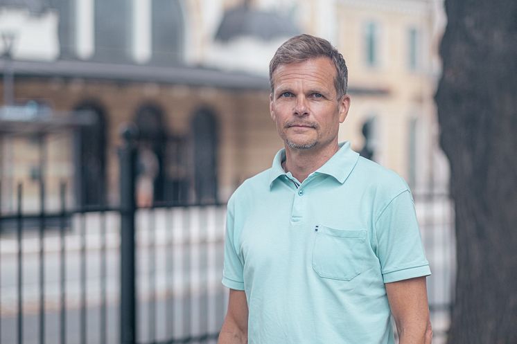 Per vid tågstation KSD 2.jpg