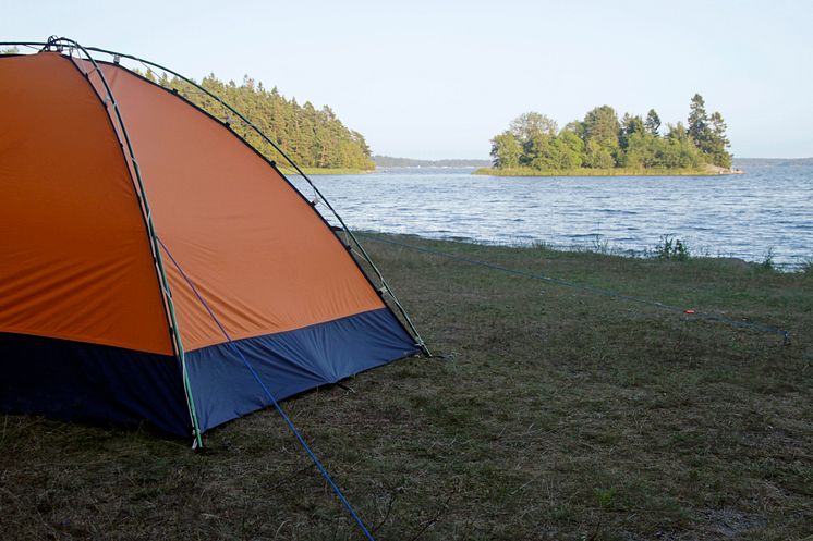 mp41349991-tent-set-up-at-the-coast-in-sweden.jpg