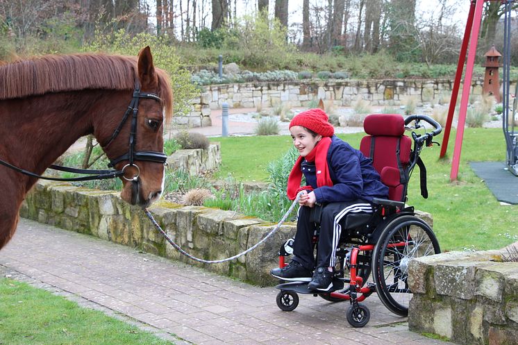 Neudorff spendet an Löwenherz und Sternenbrücke_24-12, Fotocredit Kinderhospiz Löwenherz e.V..jpg