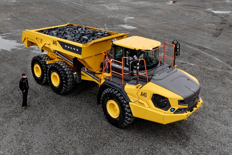 Volvo A45 dumper och Mikael Nordell, Swecon