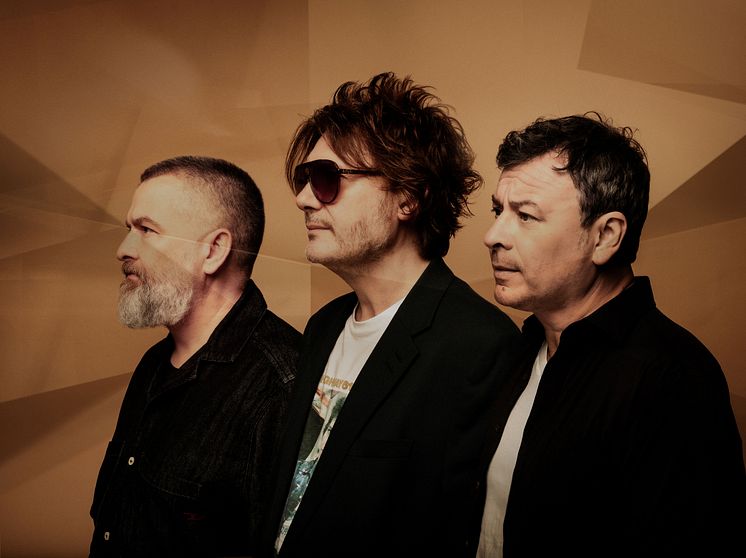 Manic Street Preachers 2024 by Alex Lake - press shot 3 small.jpg