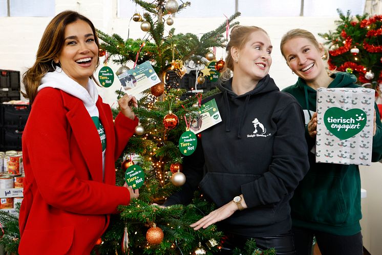 Jana Ina Zarrella, Kara Schott, Theresa Spenrath.JPG